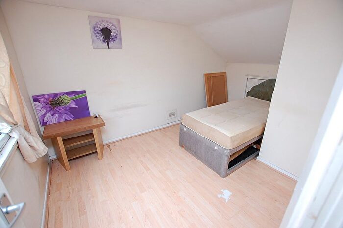 2 Bedroom Terraced House For Sale In Canterbury Street, Ashton-Under-Lyne, Greater Manchester, OL6