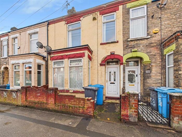3 Bedroom Terraced House For Sale In Bacheler Street, Hull, HU3