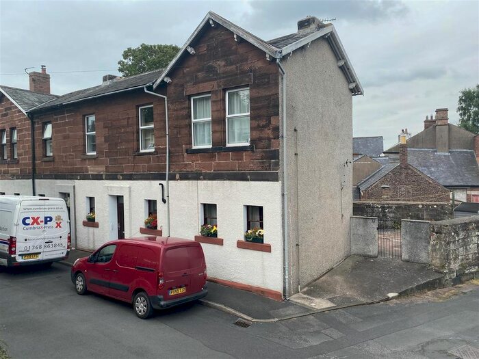 2 Bedroom Flat To Rent In Market Hill, Wigton, CA7