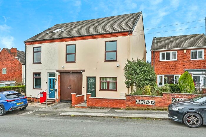 3 Bedroom Semi-Detached House For Sale In Owlston Close, Eastwood, Nottingham, NG16