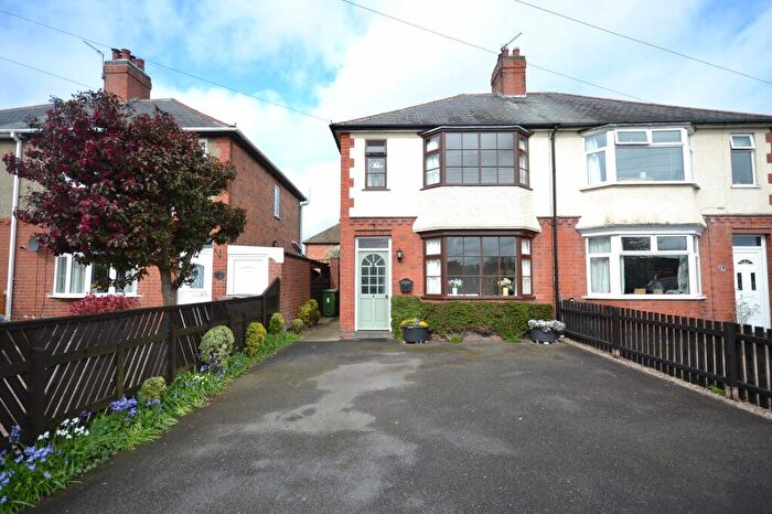 2 Bedroom Semi Detached House For Sale In Hathern Road, Shepshed, LE12