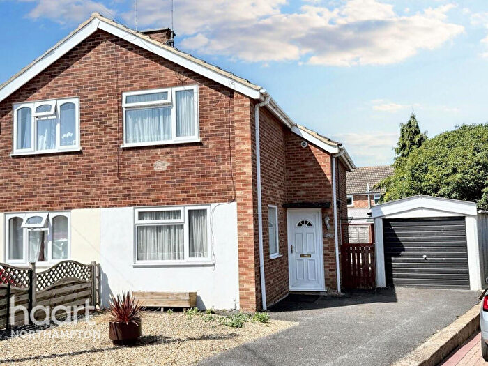 2 Bedroom Semi-Detached House For Sale In Lodge Close, Northampton, NN5