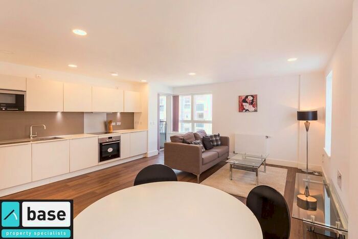 1 Bedroom Flat To Rent In Xchange Point, Market Road, London, N7