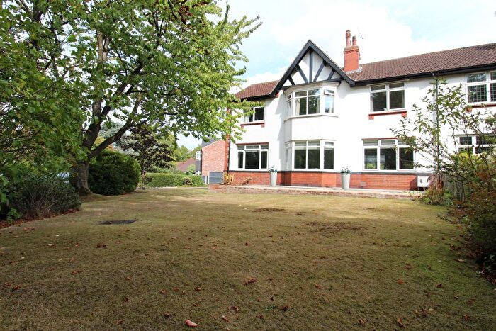 4 Bedroom Semi-detached House For Sale In The Oval, Bessacarr, Doncaster, DN4