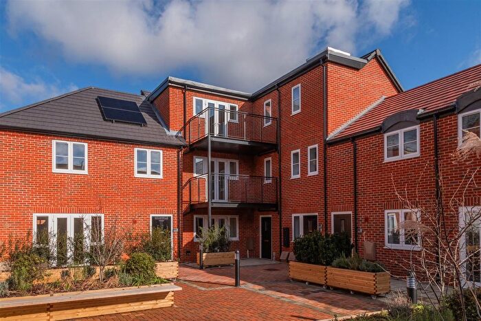 1 Bedroom Flat To Rent In Brewhouse Yard, Wallingford, OX10