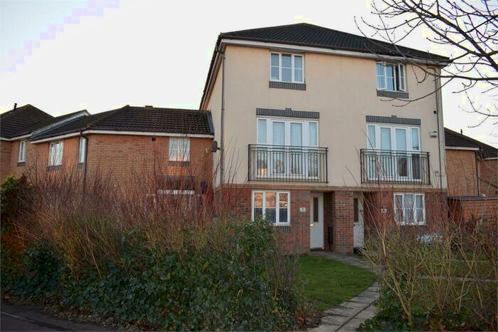 4 Bedroom Semi-Detached House To Rent In Parkminster, Monkston, Milton Keynes, MK10