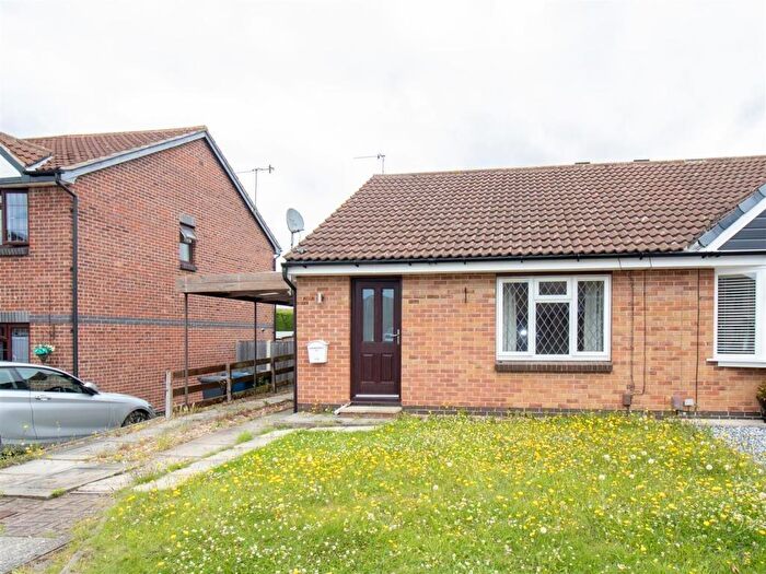 2 Bedroom Bungalow To Rent In Wisley Close, West Bridgford, Nottingham, Nottinghamshire, NG2