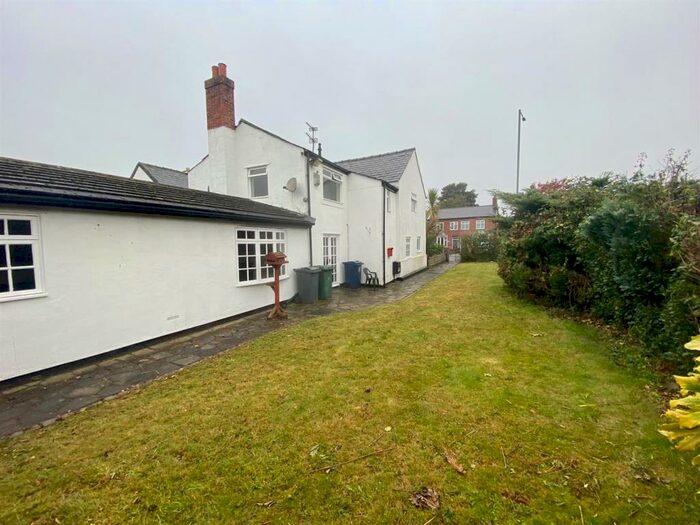 2 Bedroom Semi-Detached House To Rent In Moss Lane, Burscough, Ormskirk, L40