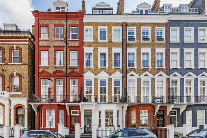 1 Bedroom Flat To Rent In Roland Gardens, London, SW7