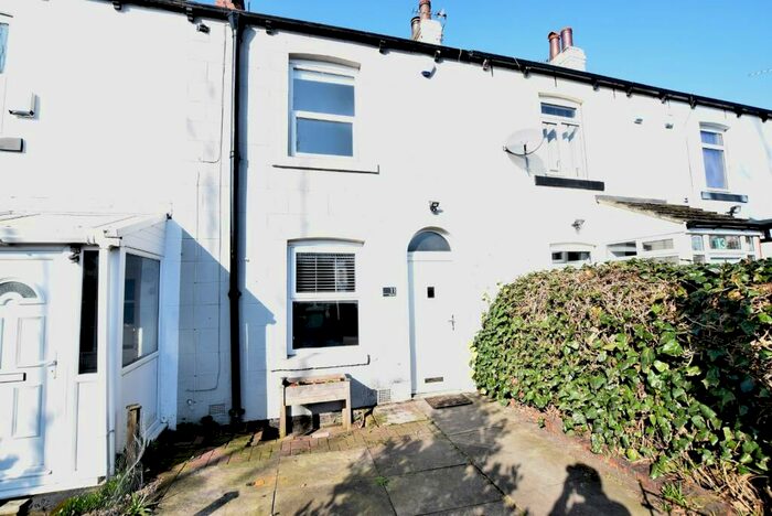 2 Bedroom Terraced House To Rent In East View, Crossgates, Leeds, LS15