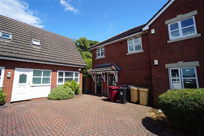 2 Bedroom Flat For Sale In Mulberry Court, Horwich, Bolton, BL6