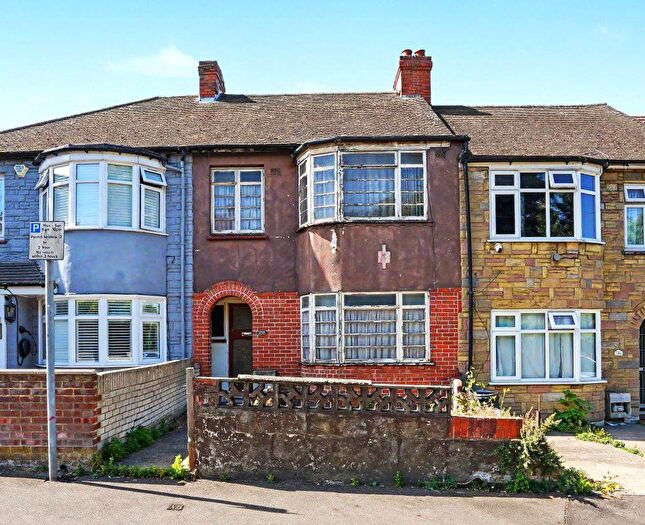 3 Bedroom Terraced House For Sale In Chatham Hill, Chatham, ME5