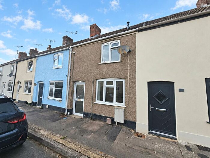 2 Bedroom Bungalow To Rent In Walk Mill Lane, Kingswood, GL12