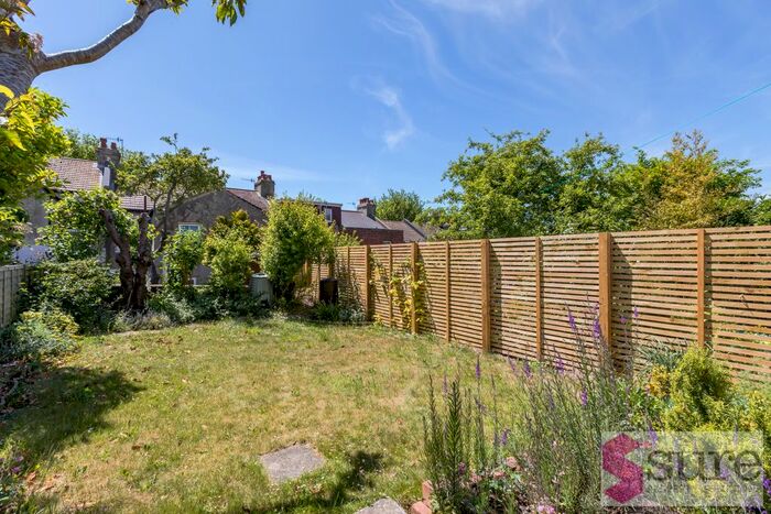 1 Bedroom Flat To Rent In Down Terrace, Brighton, BN2