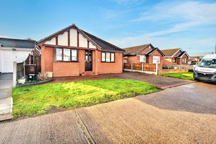 2 Bedroom Bungalow To Rent In Thisselt Road, Canvey Island, Essex, SS8