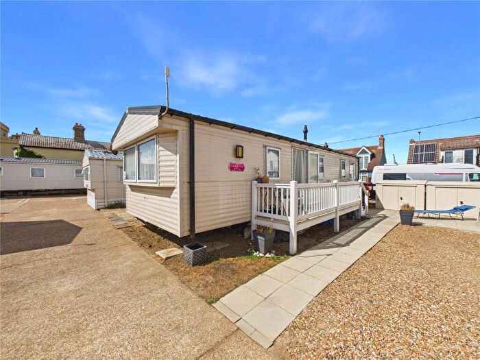 2 Bedroom Detached House For Sale In Carr Road, Felixstowe, Suffolk, IP11