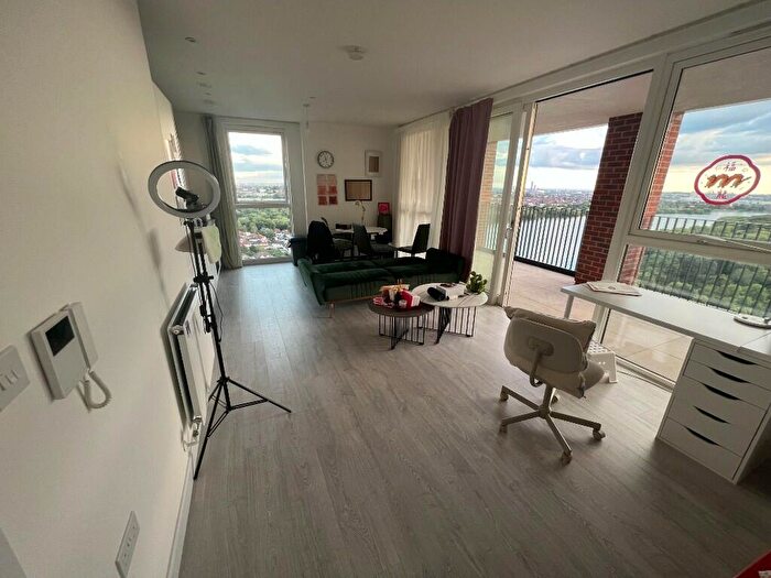 1 Bedroom Flat To Rent In Rosefinch Apartments Shearwater Drive, London, NW9