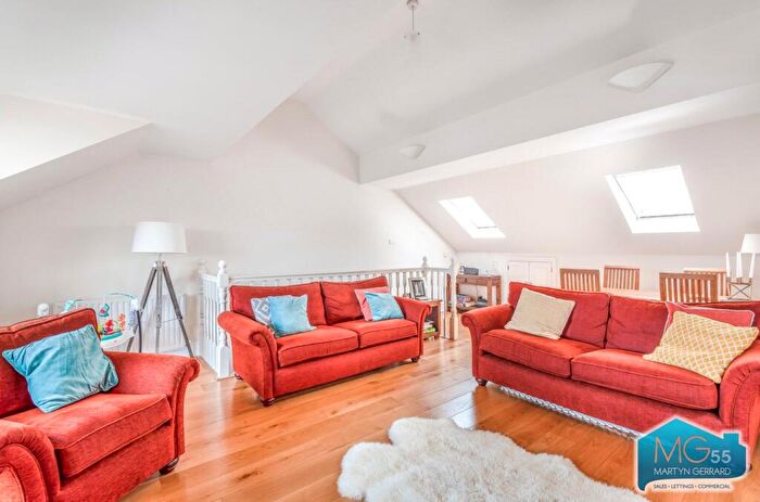 2 Bedroom Apartment To Rent In Coolhurst Road, Crouch End, London, N8