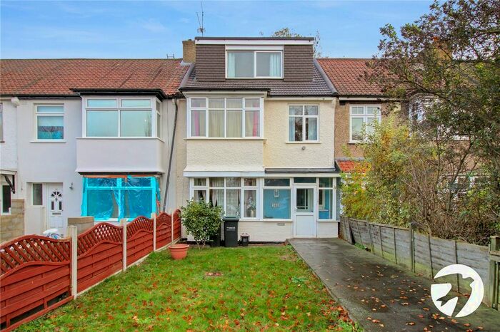 4 Bedroom Terraced House To Rent In Wrotham Road, Gravesend, Kent, DA11