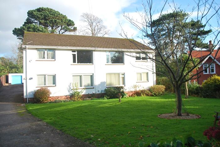 2 Bedroom Flat To Rent In Portland Avenue, Exmouth, EX8