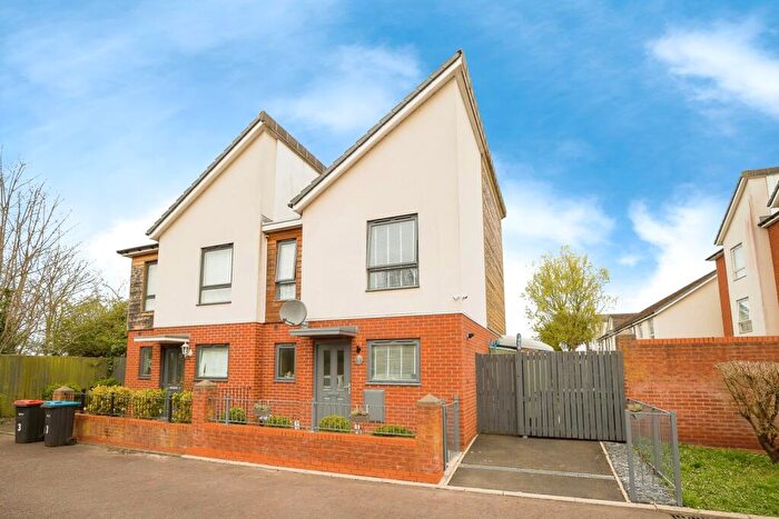 3 Bedroom Semi-Detached House For Sale In Denbigh Grove, Blacon, Chester, Cheshire, CH1