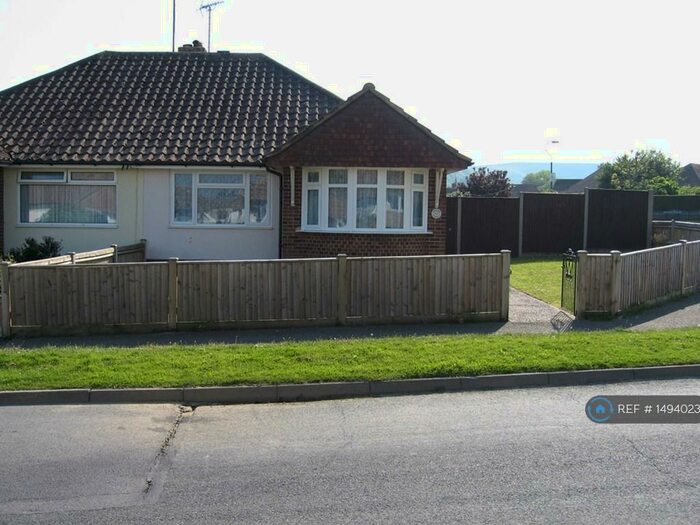 2 Bedroom Bungalow To Rent In Farmlands Way, Polegate, BN26