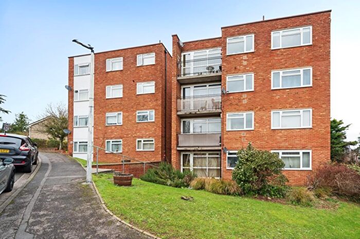2 Bedroom Flat For Sale In Maidenhead, Berkshire, SL6