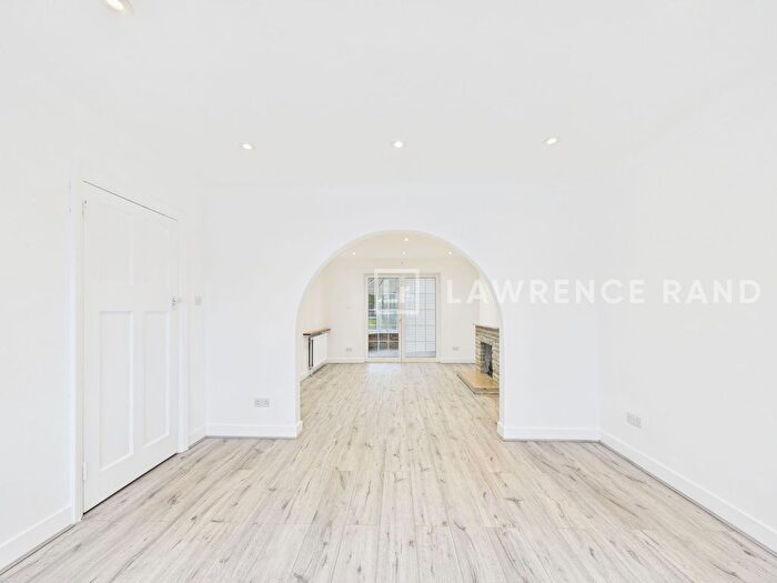 3 Bedroom Property To Rent In Breakspear Road, Ruislip, HA4