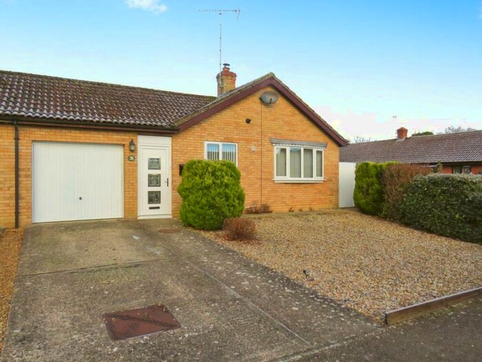 2 Bedroom Semi-Detached Bungalow For Sale In Mulberry Close, Mildenhall, IP28