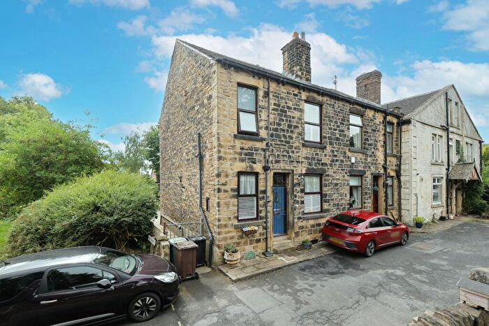 3 Bedroom End Of Terrace House For Sale In Havercroft, Leeds, West Yorkshire, LS12