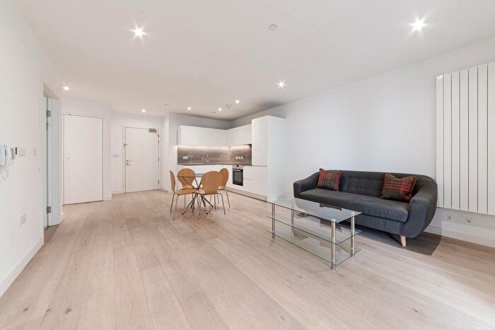 1 Bedroom Flat For Sale In Fairwater House, Royal Wharf, E16