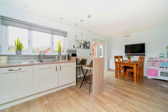 4 Bedroom Detached House For Sale In Atholl Duncan Drive, Wirral, CH49
