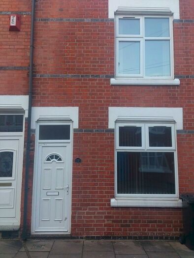 4 Bedroom House To Rent In Chaucer Street, Leicester, LE2