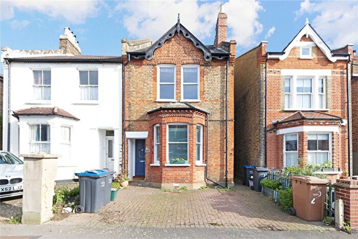2 Bedroom Maisonette To Rent In Amity Grove, West Wimbledon, London, SW20