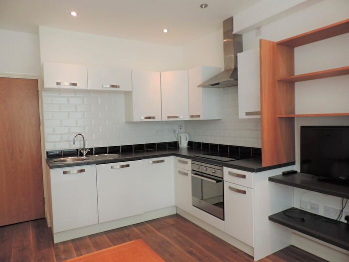 1 Bedroom Flat To Rent In Alfred Street, Cardiff, CF24