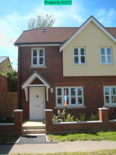 2 Bedroom End Of Terrace House To Rent In Selsey Road, Chichester, PO19