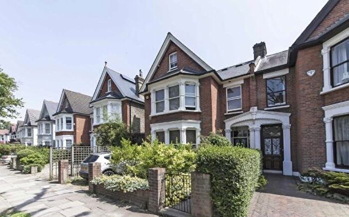 5 Bedroom Semi-Detached House To Rent In Park Road, London, W4