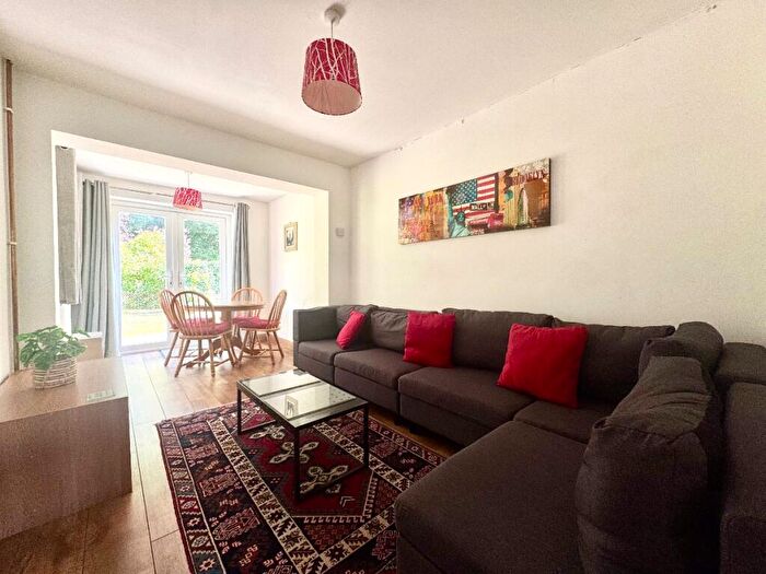 4 Bedroom Terraced House To Rent In Downs Road, Canterbury, CT2