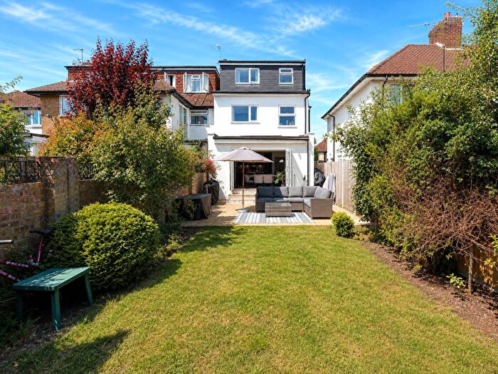 4 Bedroom End Of Terrace House For Sale In Westdean Avenue, London, SE12