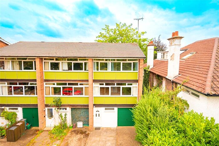 3 Bedroom End Of Terrace House For Sale In Abbots Park, St. Albans, Hertfordshire, AL1