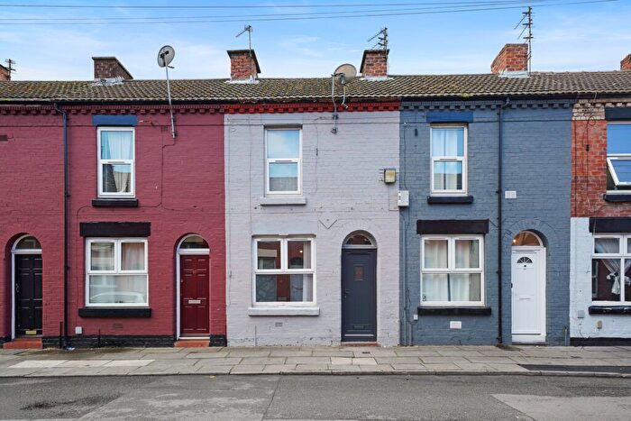2 Bedroom Terraced House To Rent In Holmes Street, Liverpool, Merseyside, L8