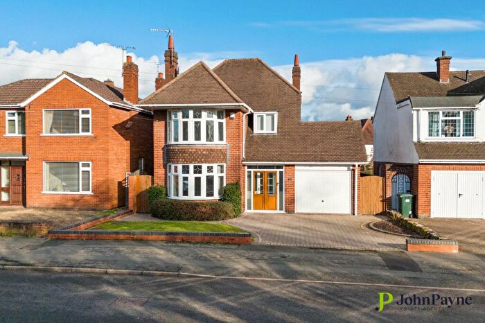 4 Bedroom Detached House For Sale In Knoll Drive, Styvechale, Coventry, CV3