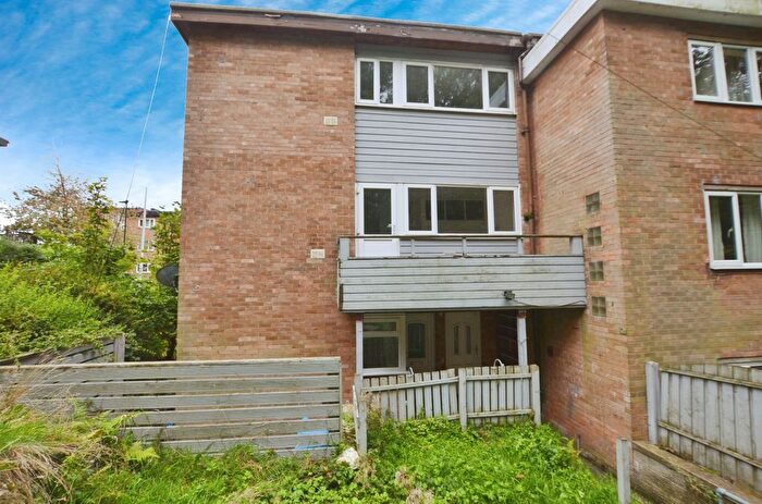 3 Bedroom Town House For Sale In Bankwood Close, Sheffield, S14
