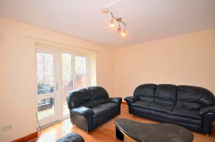 2 Bedroom Flat To Rent In Hillrise Mansions, Waltersville Road, Archway, London, N19