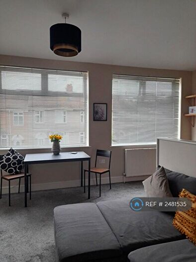 2 Bedroom Flat To Rent In Horfield, Horfield, Bristol, BS7