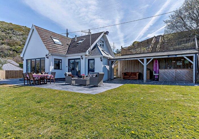 4 Bedroom Detached House For Sale In Tresaith, Cardigan, Ceredigion, SA43