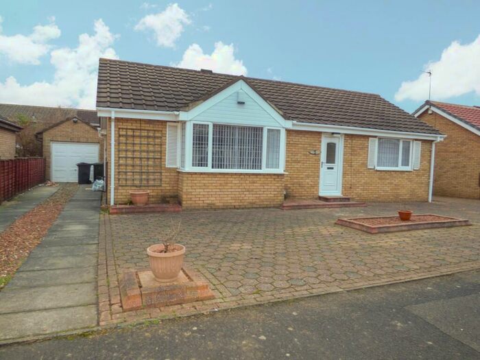 3 Bedroom Bungalow To Rent In Meadway Drive, Forest Hall, Newcastle Upon Tyne, Tyne And Wear, NE12