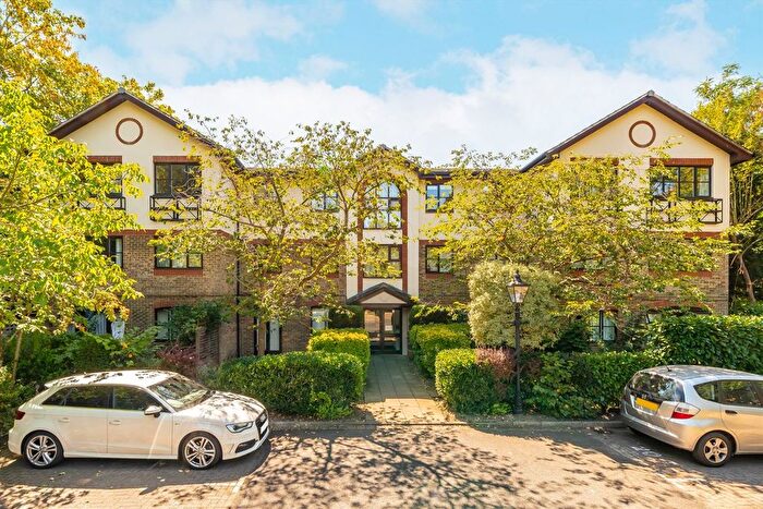 1 Bedroom Flat For Sale In Parkside, Wimbledon Village, SW19