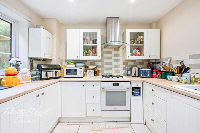 3 Bedroom Terraced House For Sale In Occupation Lane, London, SE18