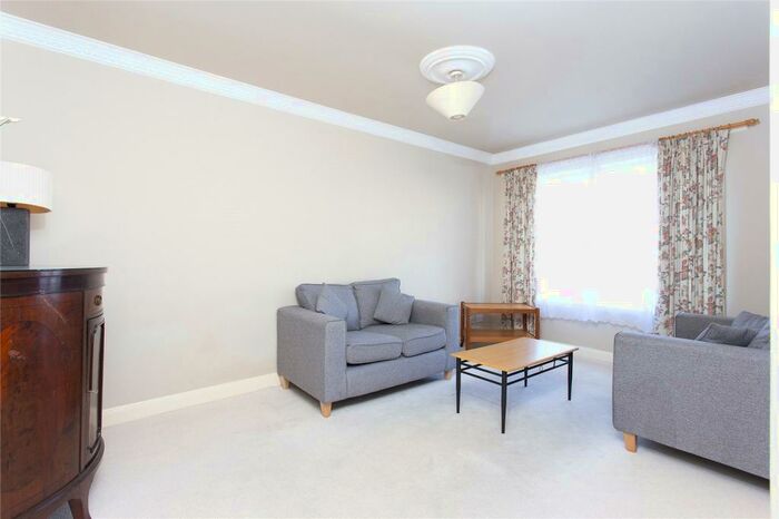 2 Bedroom Flat To Rent In New Cut Rigg, Edinburgh, EH6
